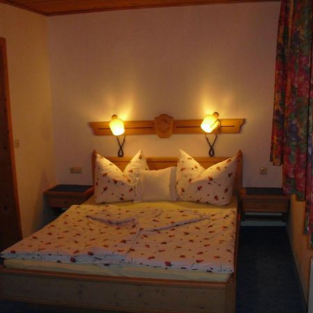 Ferienhaus Lechtaler Alpen バッハ エクステリア 写真
