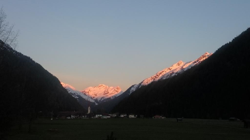 Ferienhaus Lechtaler Alpen バッハ エクステリア 写真